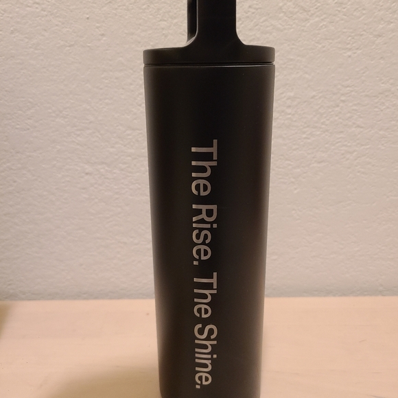 Vuori 20oz Wide Mouth Water Bottle, Vacuum Insulated, Leakproof, Stainless Steel - Picture 3 of 7